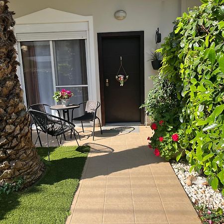 Elegant Glyfada Apartment-Private Garden-Near Metro 雅典 外观 照片