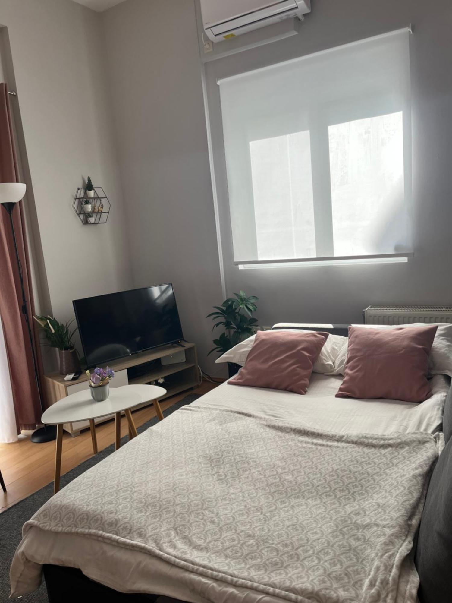 Elegant Glyfada Apartment-Private Garden-Near Metro 雅典 外观 照片