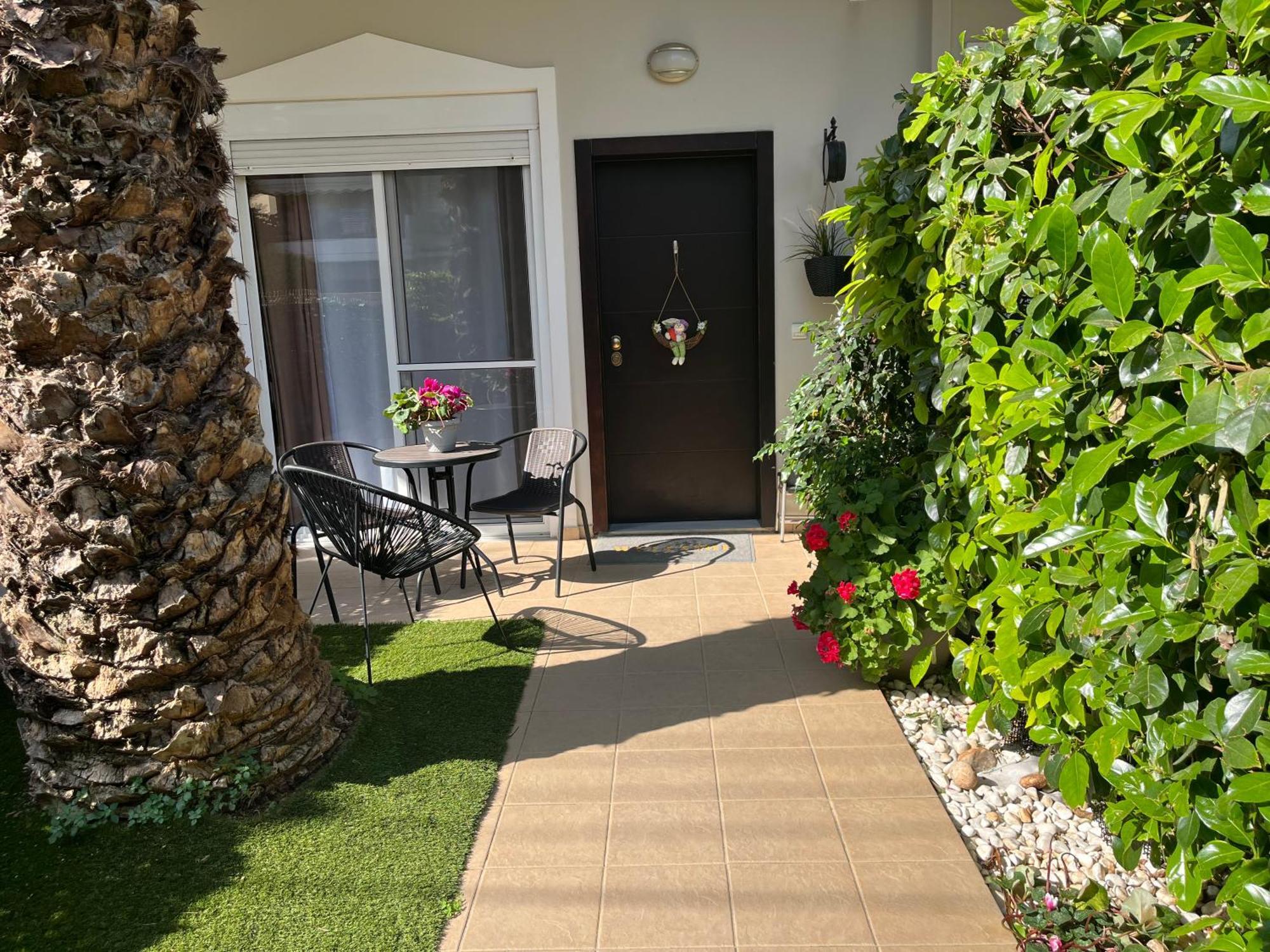 Elegant Glyfada Apartment-Private Garden-Near Metro 雅典 外观 照片